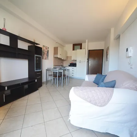 Apartment Little House Olbia
