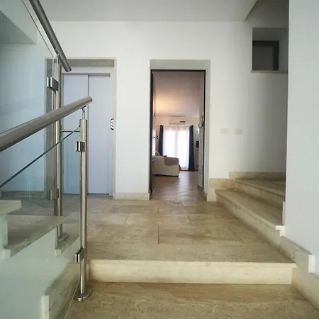 Little House Apartment
