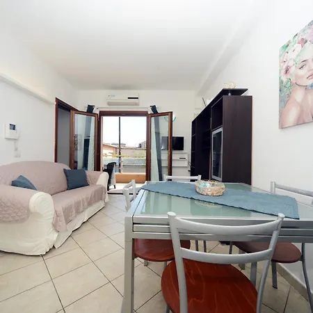 Apartment Little House *